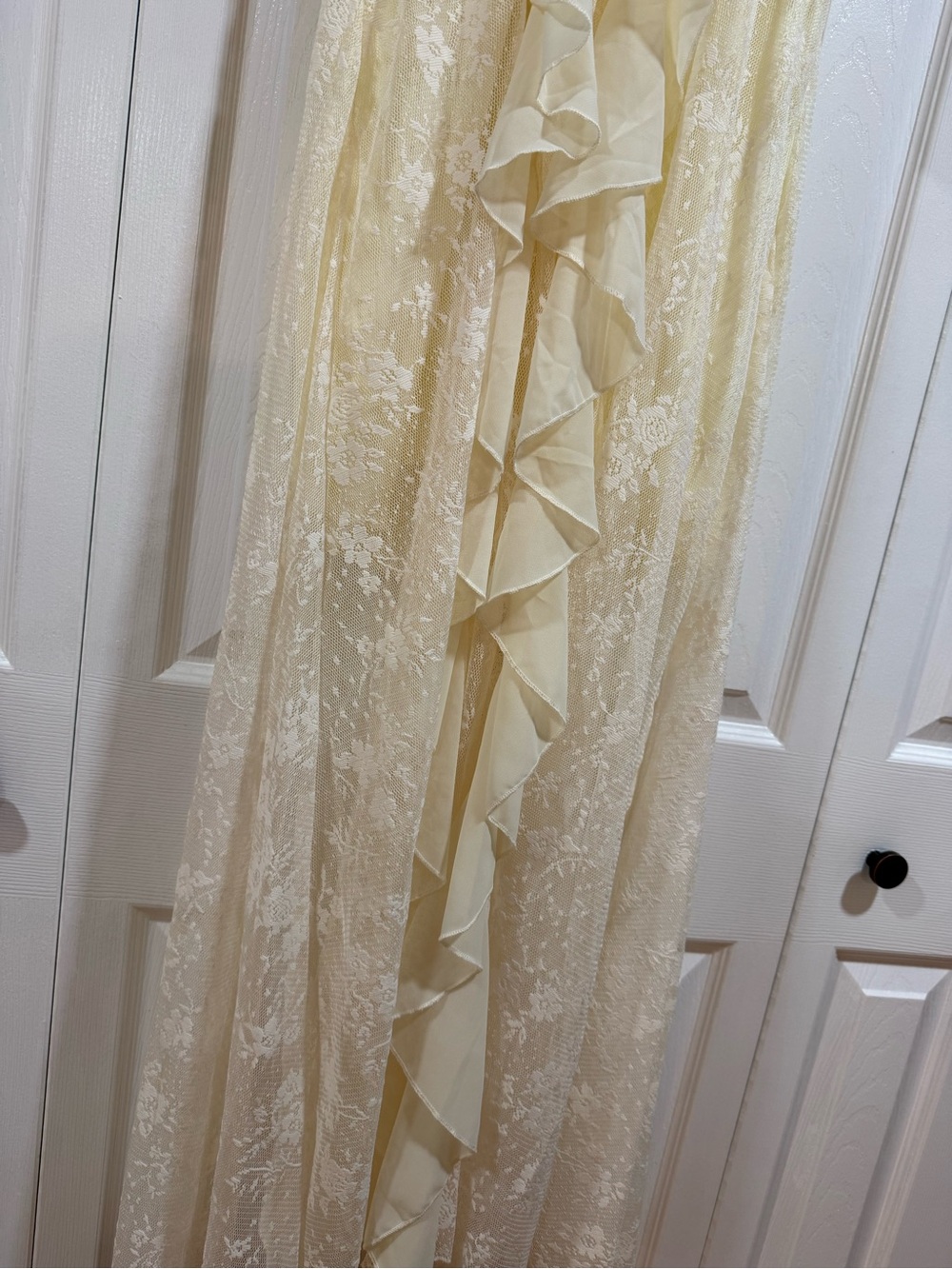 SHEIN Cream Lace Ruffle V-Neck Maxi Dress - Picture 3 of 6
